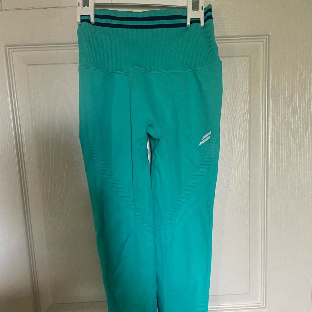 DOYOUEVEN scrunch leggings